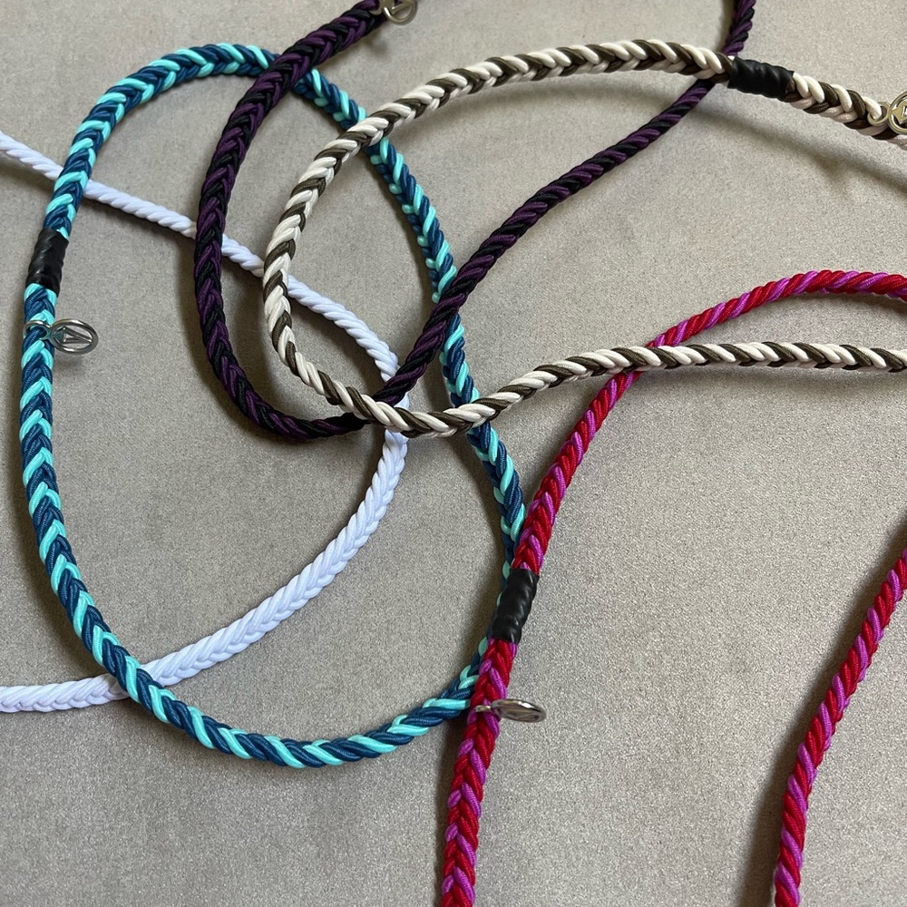 Bundle/Lot of 5 IVIVVA by LULULEMON stretch headbands